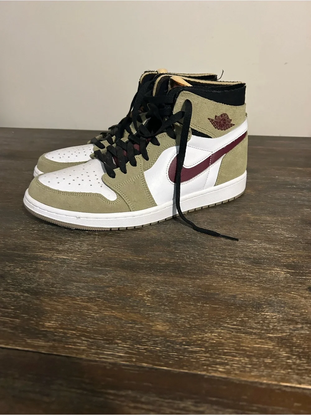 Jordan 1 Men's High Gore Tex like NEW size 11